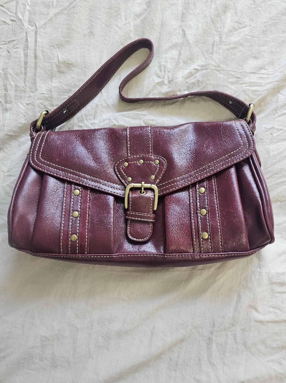 Tommy Hilfiger Maroon Leather Shoulder Bag with Gold Hardware